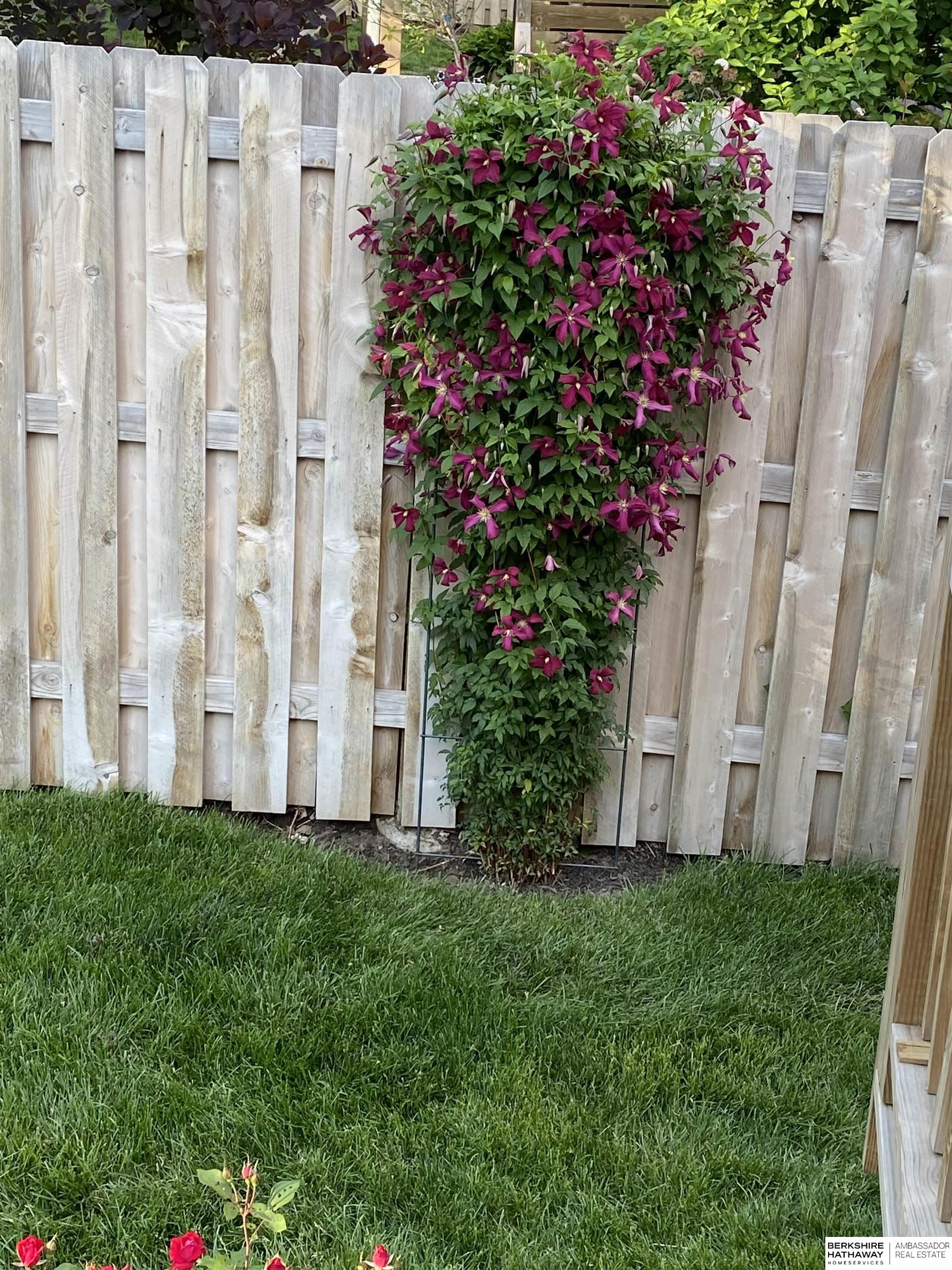 Omaha, Nebraska 68118, United States, 3 Bedrooms Bedrooms, ,3 BathroomsBathrooms,Residential,Active,123261