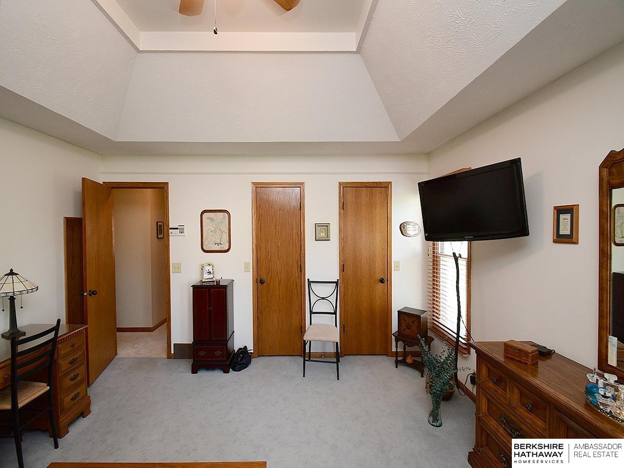 Omaha, Nebraska 68118, United States, 3 Bedrooms Bedrooms, ,3 BathroomsBathrooms,Residential,Active,123261