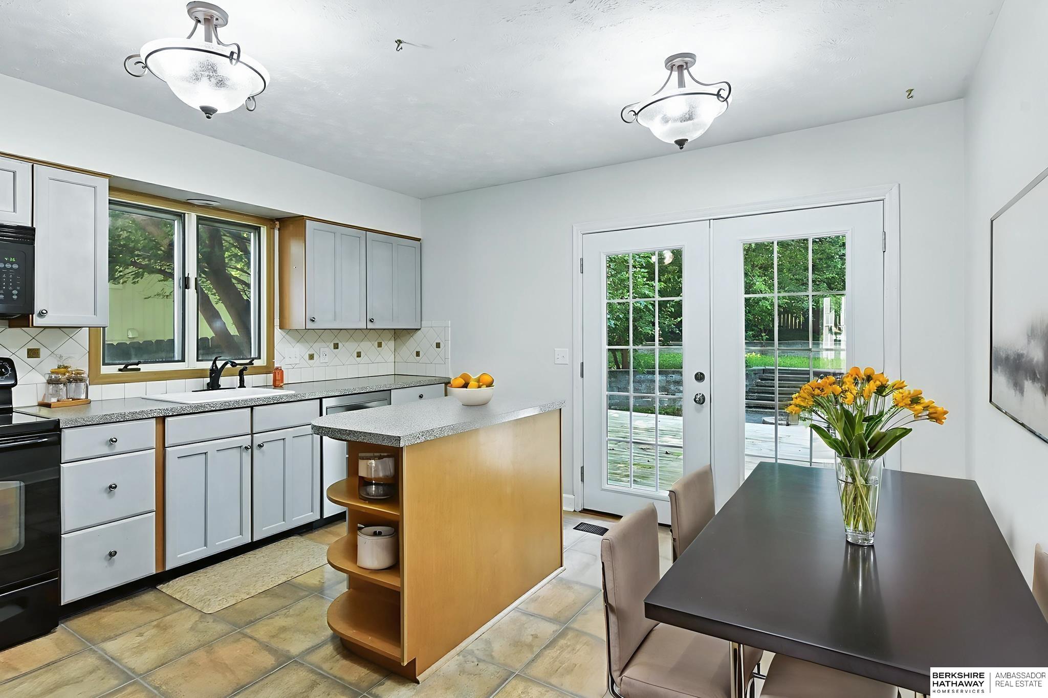 Bellevue, Nebraska 68123, United States, 3 Bedrooms Bedrooms, ,2 BathroomsBathrooms,Residential,Active,191063