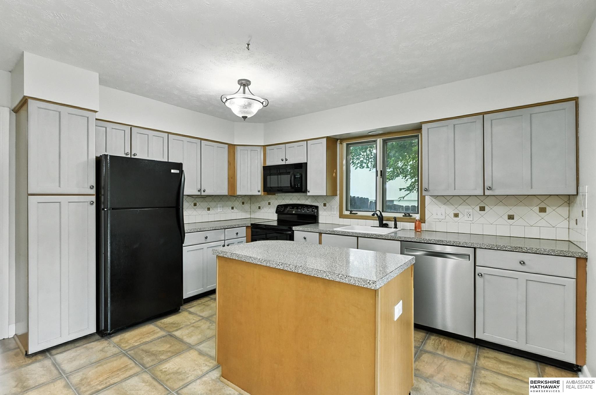 Bellevue, Nebraska 68123, United States, 3 Bedrooms Bedrooms, ,2 BathroomsBathrooms,Residential,Active,191063