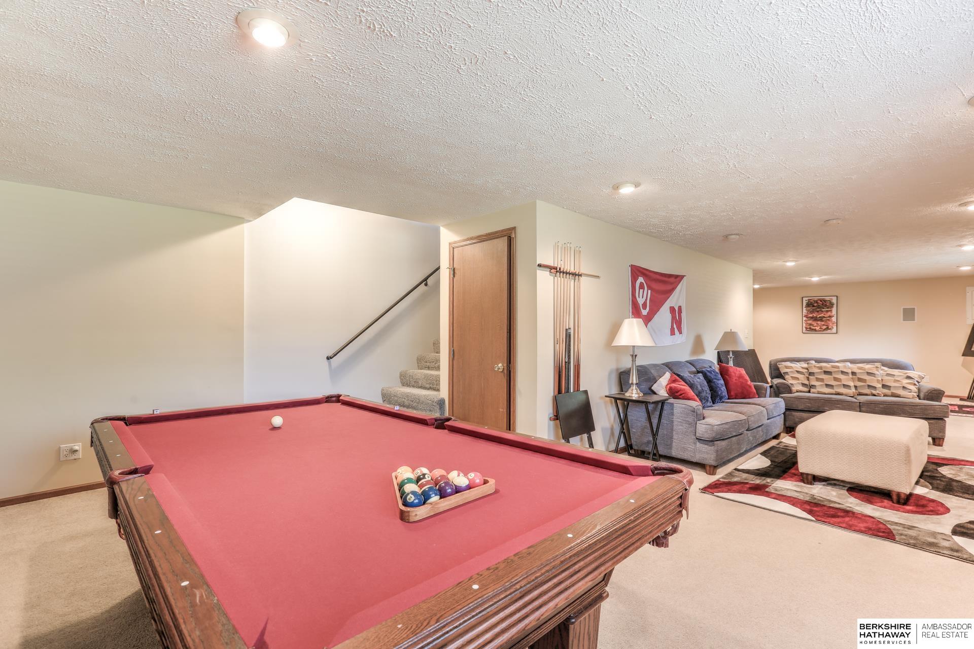 Omaha, Nebraska 68116, United States, 3 Bedrooms Bedrooms, ,3 BathroomsBathrooms,Residential,Pending,126846