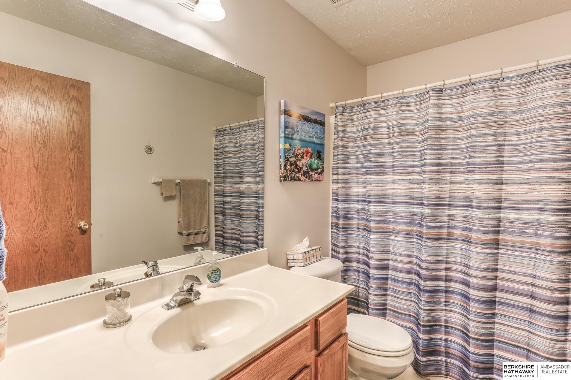 Omaha, Nebraska 68116, United States, 3 Bedrooms Bedrooms, ,3 BathroomsBathrooms,Residential,Pending,126846