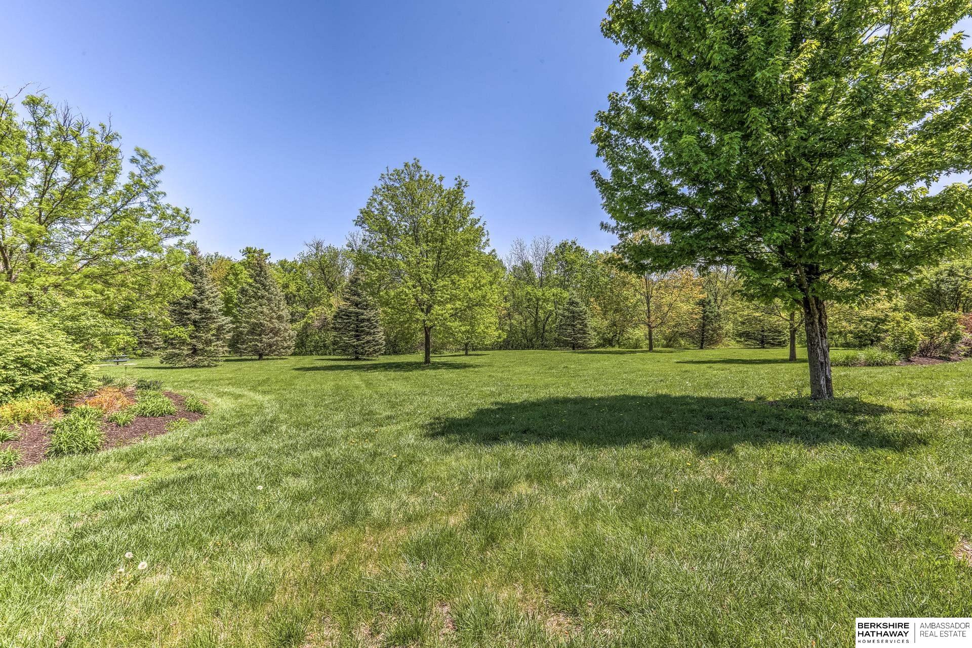 Omaha, Nebraska 68116, United States, 3 Bedrooms Bedrooms, ,3 BathroomsBathrooms,Residential,Pending,126846