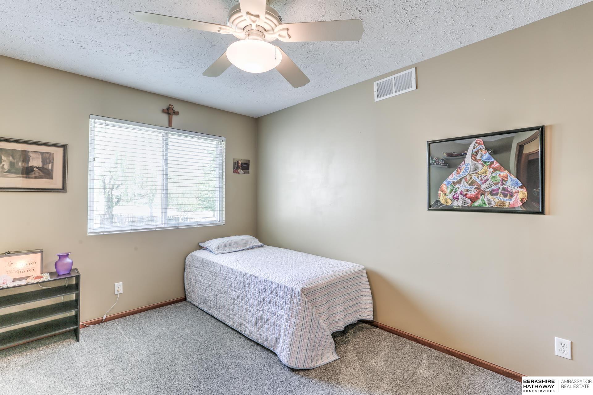 Omaha, Nebraska 68116, United States, 3 Bedrooms Bedrooms, ,3 BathroomsBathrooms,Residential,Pending,126846