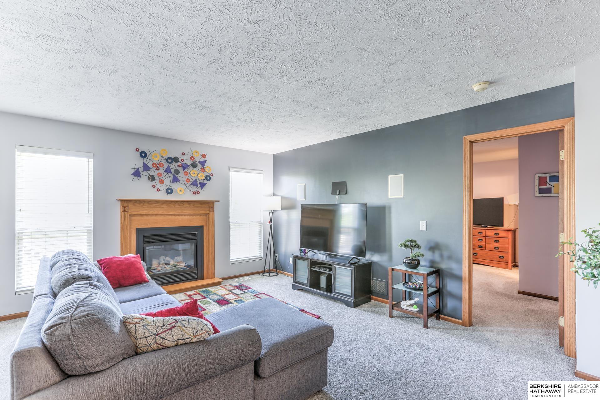 Omaha, Nebraska 68116, United States, 3 Bedrooms Bedrooms, ,3 BathroomsBathrooms,Residential,Pending,126846