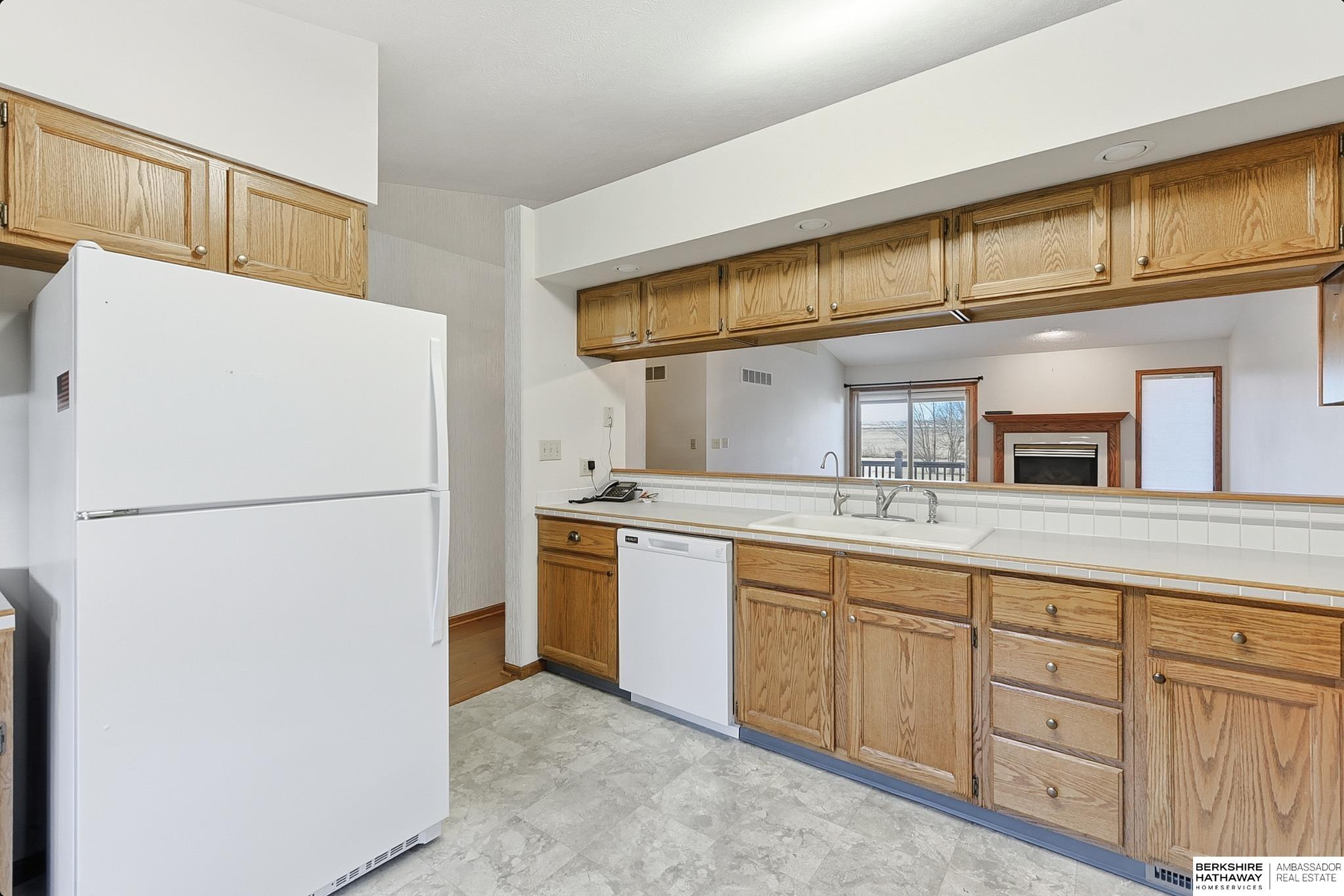 Wahoo, Nebraska 68066, United States, 2 Bedrooms Bedrooms, ,3 BathroomsBathrooms,Residential,Active,255557