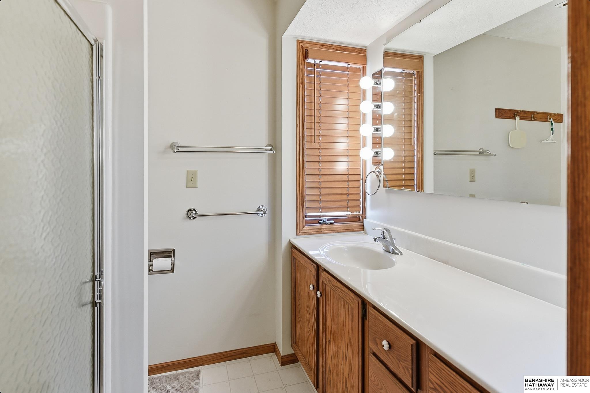 Wahoo, Nebraska 68066, United States, 2 Bedrooms Bedrooms, ,3 BathroomsBathrooms,Residential,Active,255557