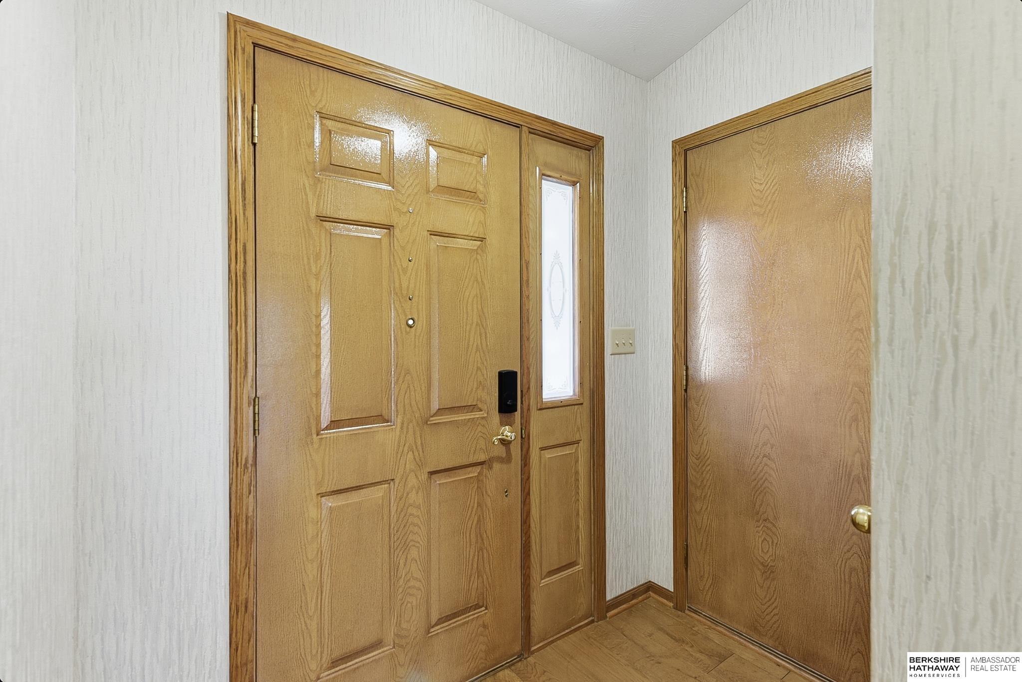 Wahoo, Nebraska 68066, United States, 2 Bedrooms Bedrooms, ,3 BathroomsBathrooms,Residential,Active,255557