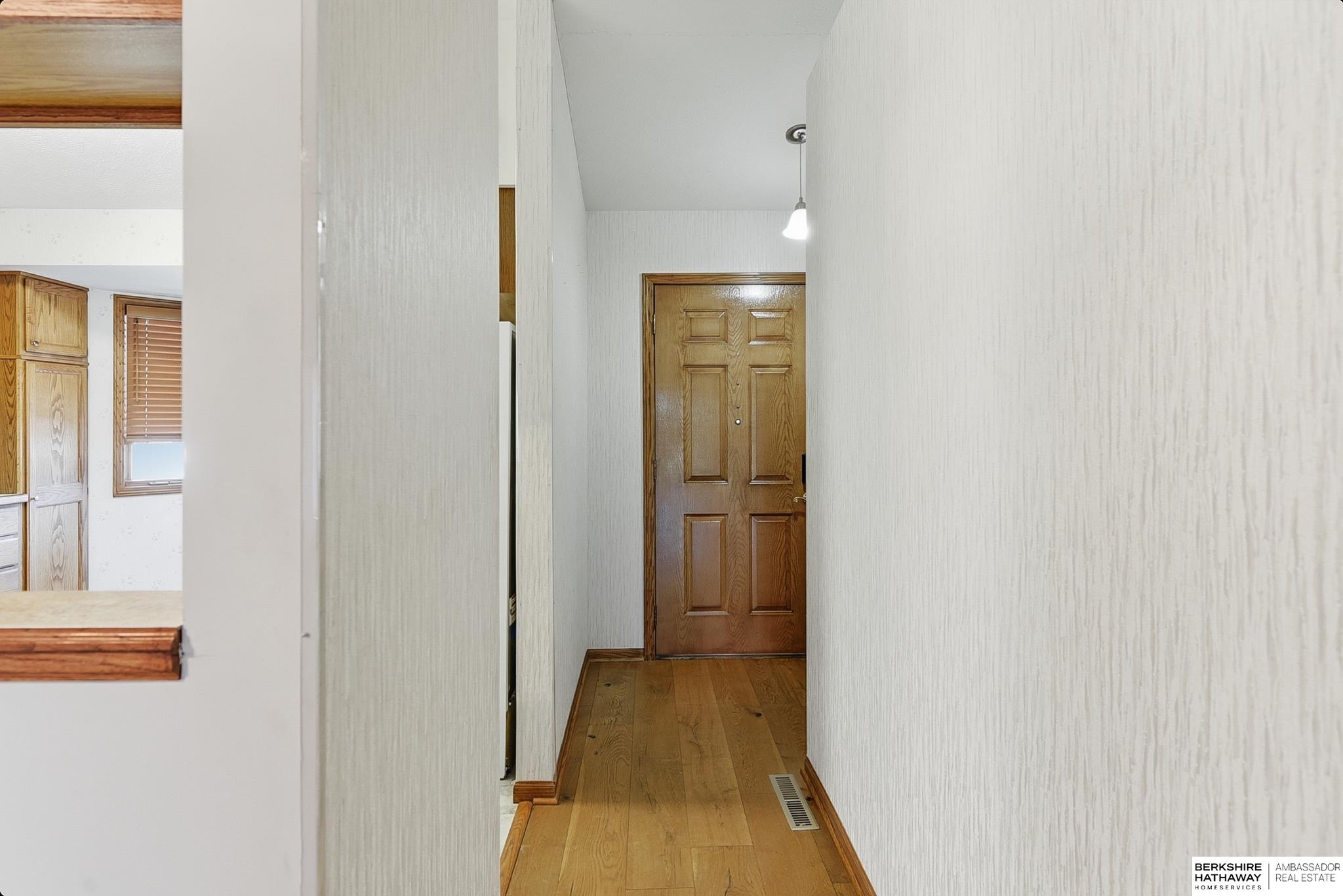 Wahoo, Nebraska 68066, United States, 2 Bedrooms Bedrooms, ,3 BathroomsBathrooms,Residential,Active,255557