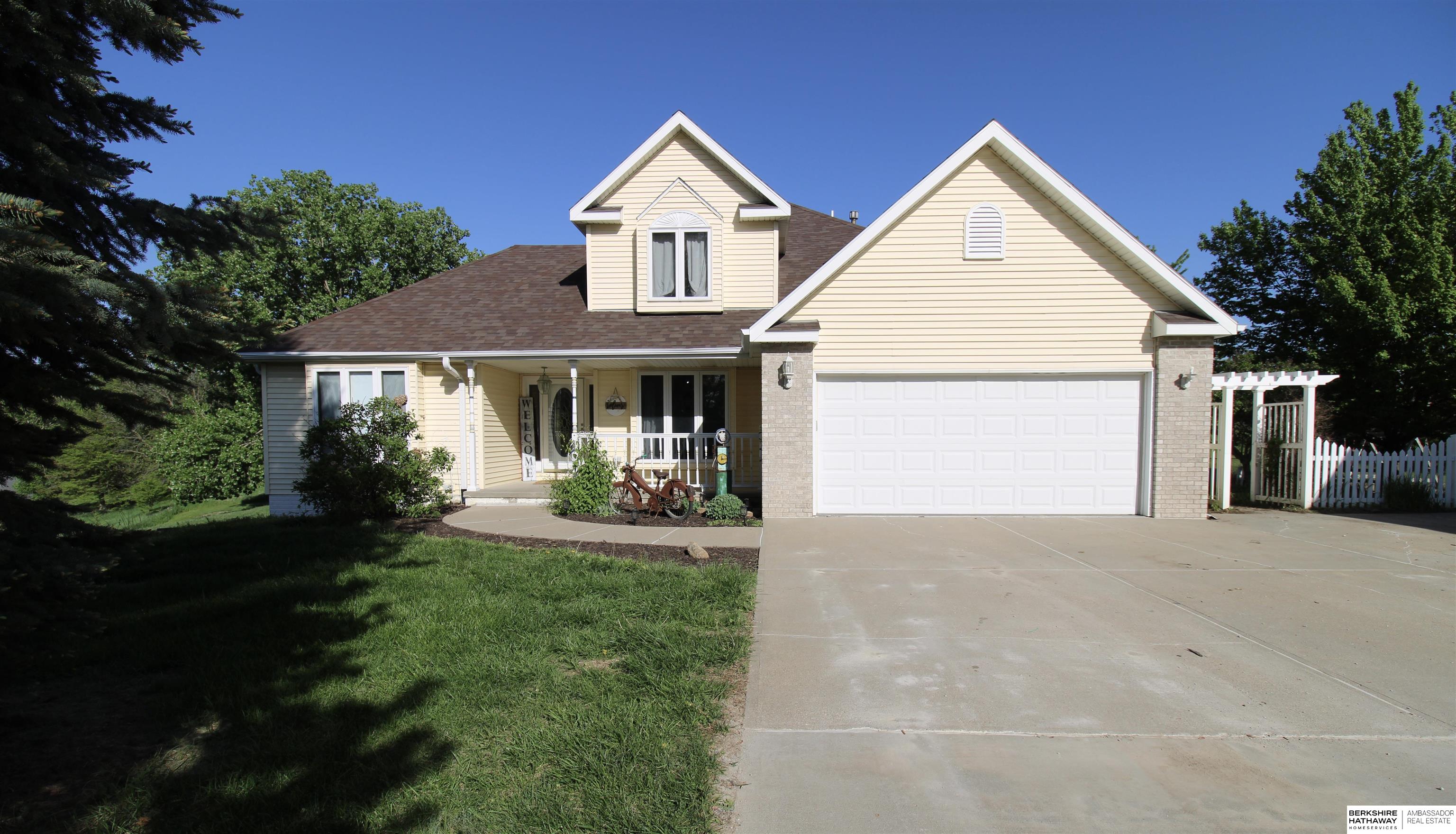 Glenwood, Iowa 51534, United States, 5 Bedrooms Bedrooms, ,5 BathroomsBathrooms,Residential,Active,127505