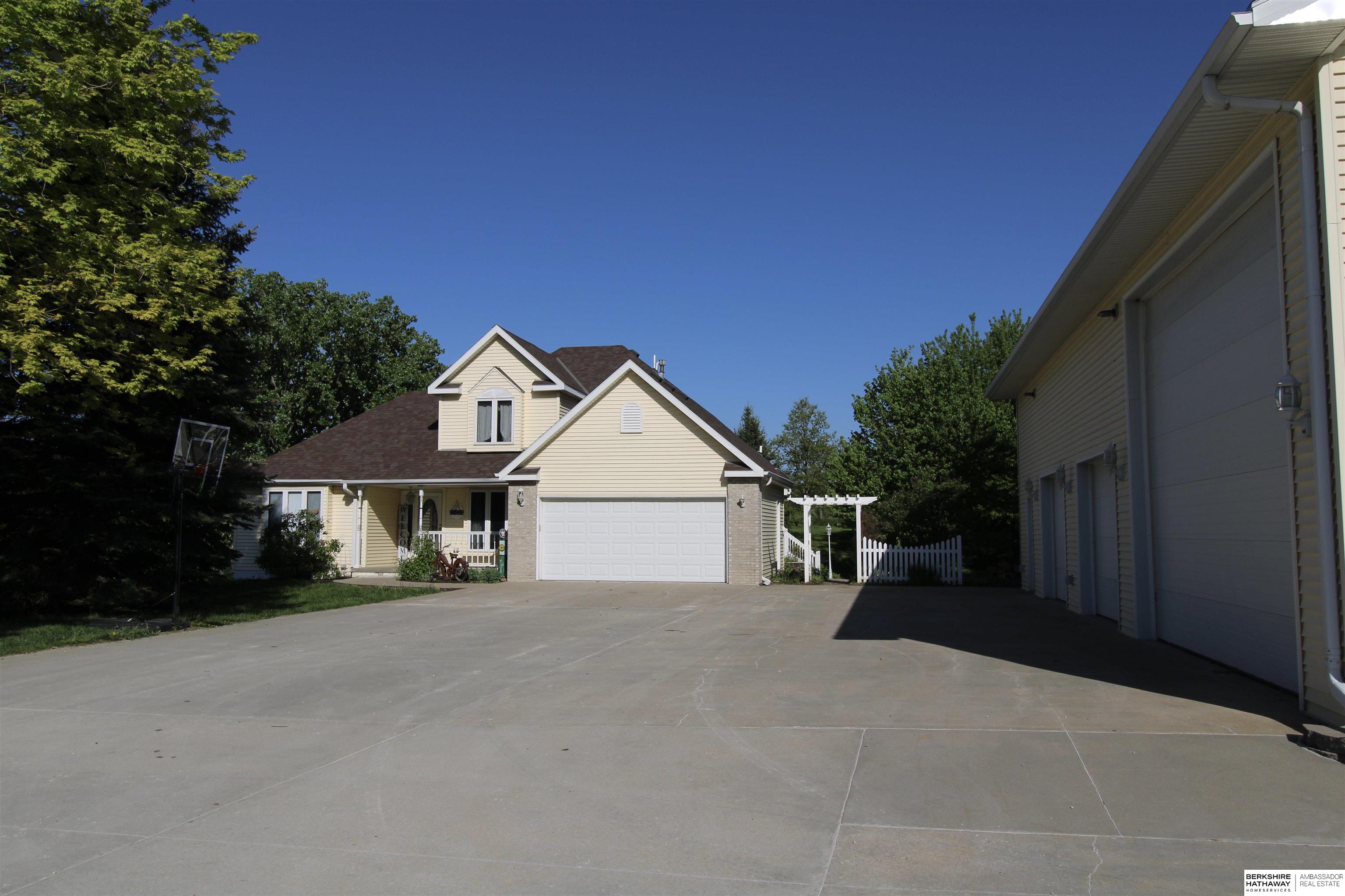 Glenwood, Iowa 51534, United States, 5 Bedrooms Bedrooms, ,5 BathroomsBathrooms,Residential,Active,127505