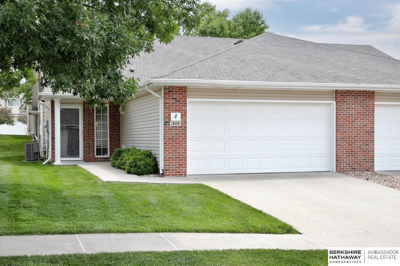 Omaha, Nebraska 68118, United States, 2 Bedrooms Bedrooms, ,2 BathroomsBathrooms,Residential,Active,158335 Omaha, Nebraska 68118, United States, 2 Bedrooms Bedrooms, ,2 BathroomsBathrooms,Residential,Active,158335