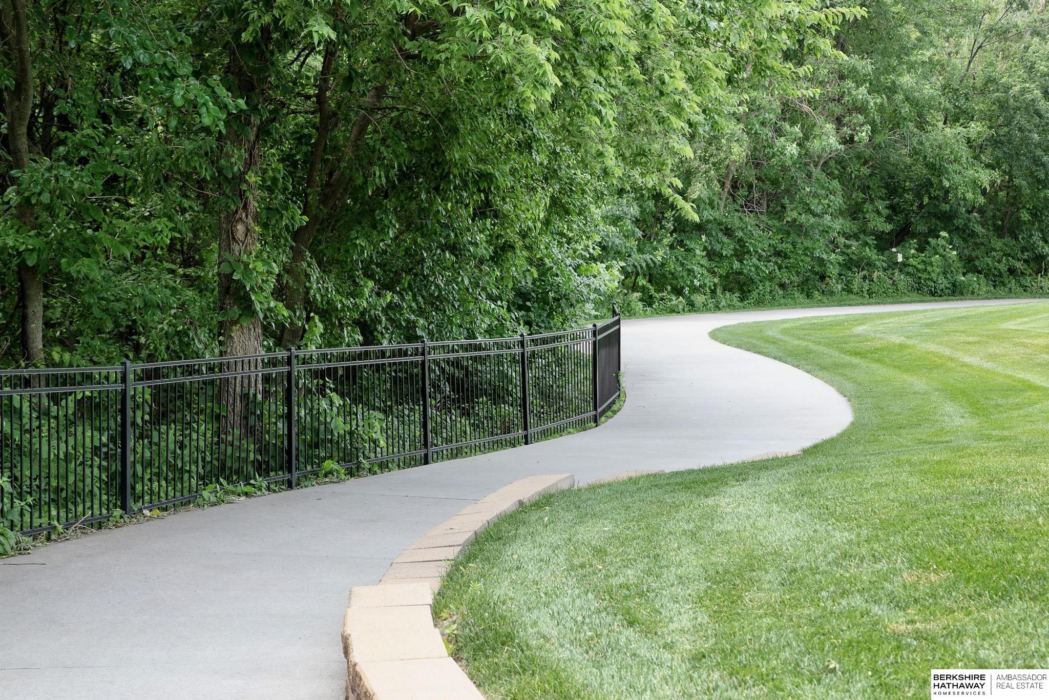 Omaha, Nebraska 68118, United States, 2 Bedrooms Bedrooms, ,2 BathroomsBathrooms,Residential,Active,158335