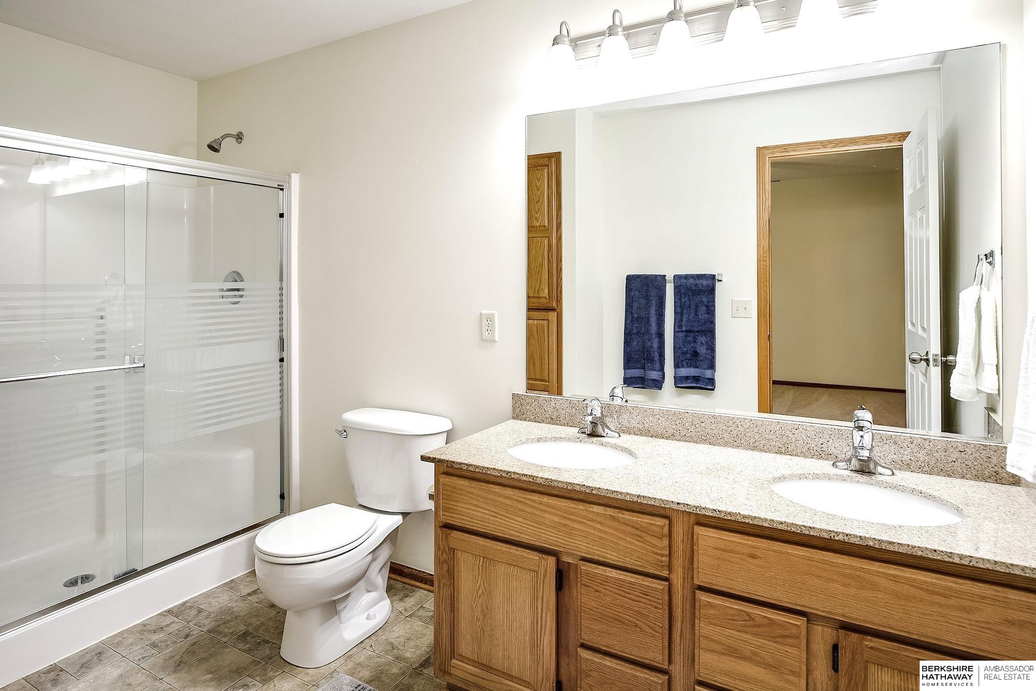 Omaha, Nebraska 68118, United States, 2 Bedrooms Bedrooms, ,2 BathroomsBathrooms,Residential,Active,158335