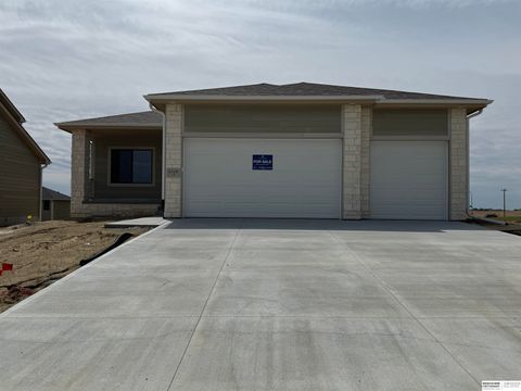 Photo of 21439 Y Street, Elkhorn, NE 68022 (MLS # 22611238)