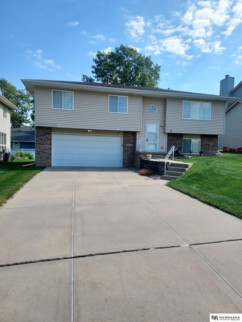 Photo of 5411 South 147th Street, Omaha, NE 68137 (MLS # 22528663)