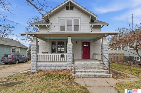 Photo of 1003 S 34th Street, Lincoln, NE 68510 (MLS # 22605745)