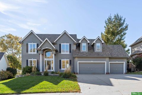Photo of 2215 S 181st Circle, Omaha, NE 68130 (MLS # 22532720)