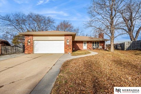 Photo of 2840 Hallmark Court, Lincoln, NE 68507 (MLS # 22601692)