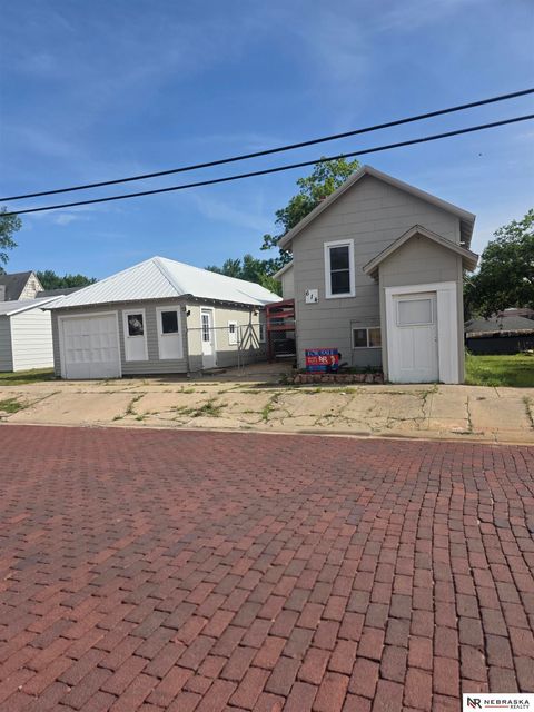 Photo of 614 8th Street, Fairbury, NE 68352 (MLS # 22613831)