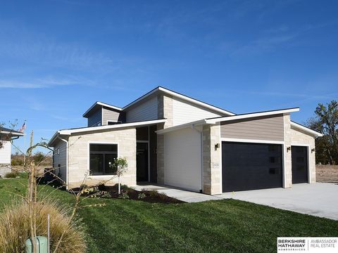 Photo of 6026 N 280th Circle, Valley, NE 68064 (MLS # 22611908)