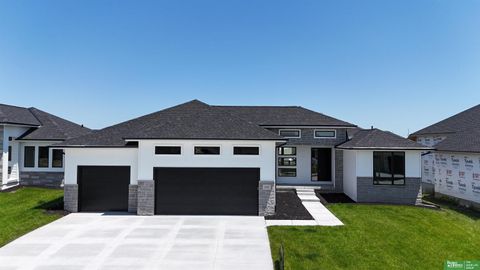 Photo of 5425 N 212 Street, Elkhorn, NE 68022 (MLS # 22613155)