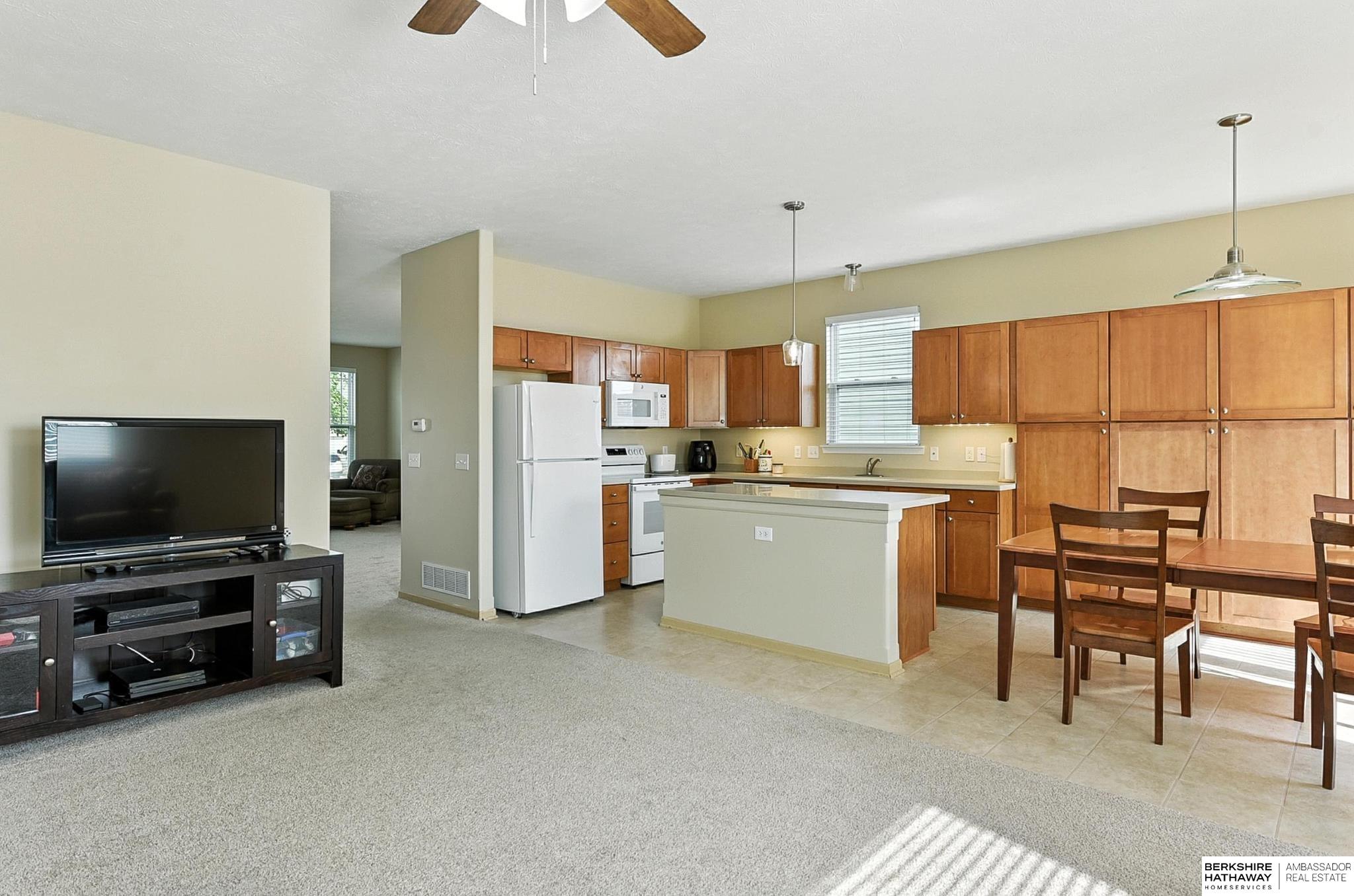 Papillion, Nebraska 68046, United States, 4 Bedrooms Bedrooms, ,3 BathroomsBathrooms,Residential,Active,166693