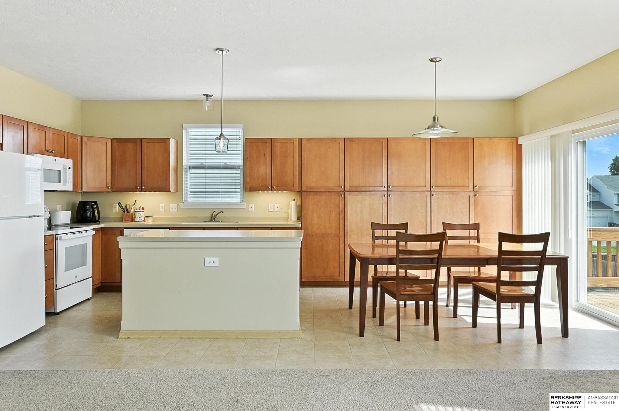 Papillion, Nebraska 68046, United States, 4 Bedrooms Bedrooms, ,3 BathroomsBathrooms,Residential,Active,166693