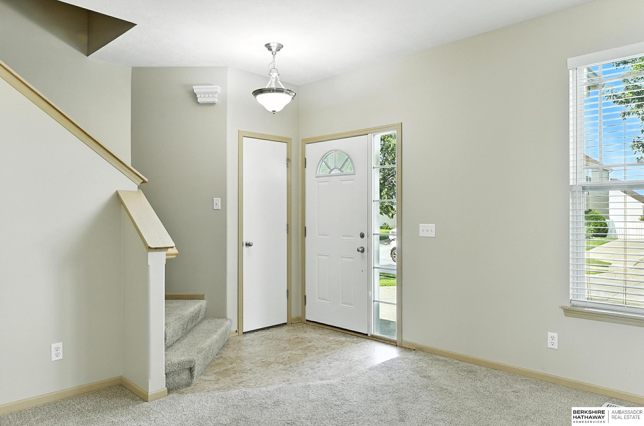 Papillion, Nebraska 68046, United States, 4 Bedrooms Bedrooms, ,3 BathroomsBathrooms,Residential,Active,166693