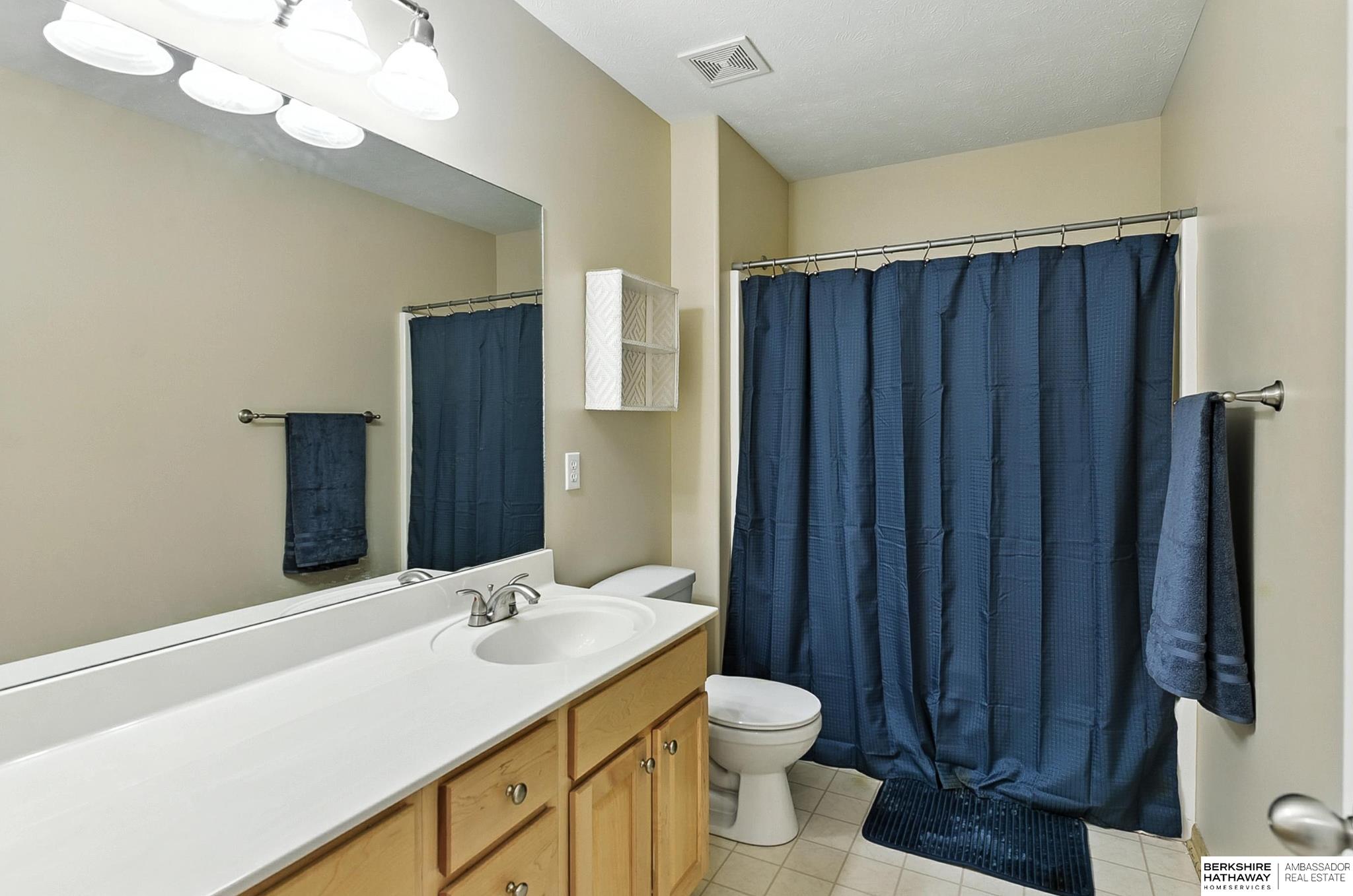 Papillion, Nebraska 68046, United States, 4 Bedrooms Bedrooms, ,3 BathroomsBathrooms,Residential,Active,166693