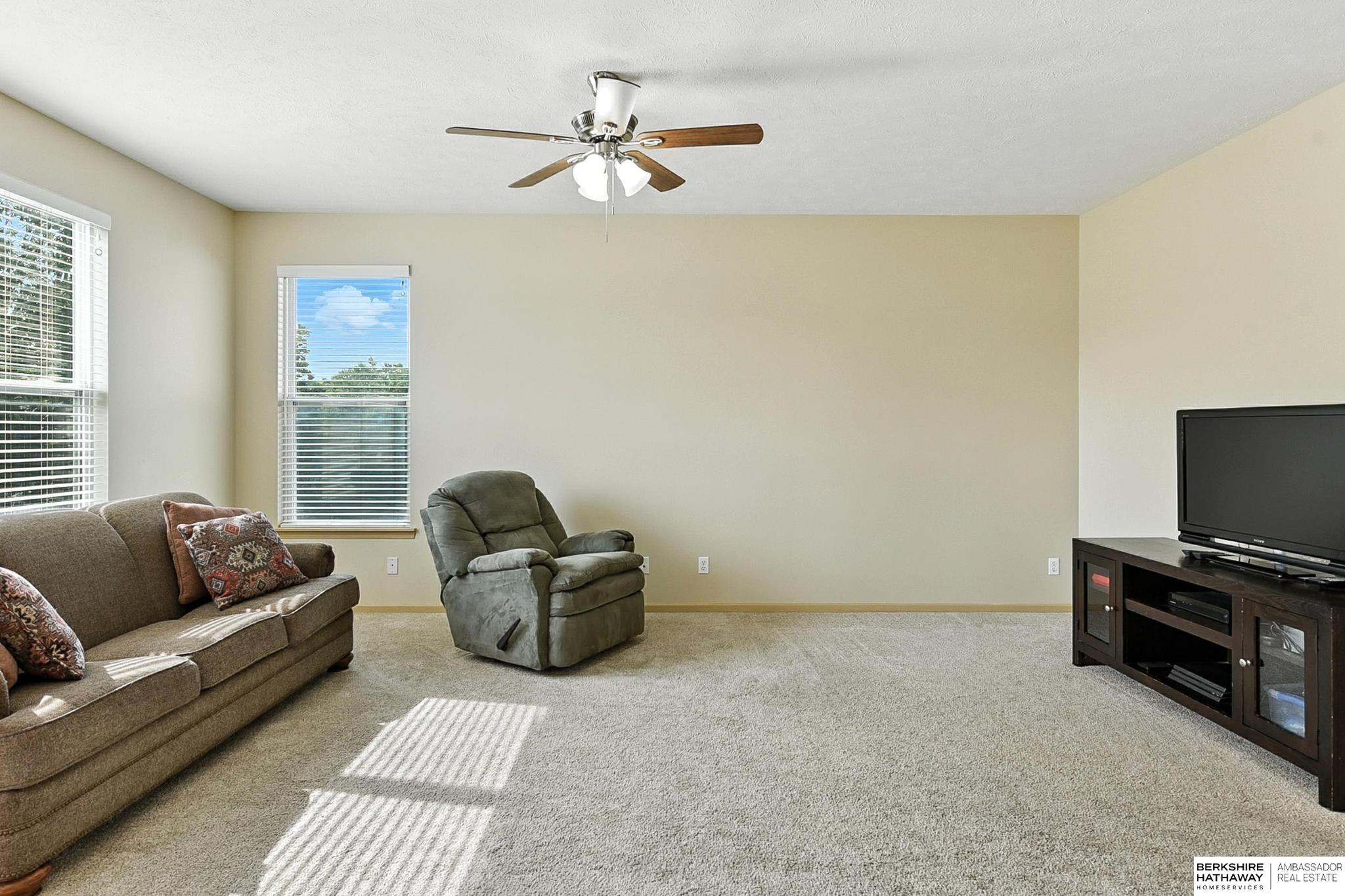 Papillion, Nebraska 68046, United States, 4 Bedrooms Bedrooms, ,3 BathroomsBathrooms,Residential,Active,166693