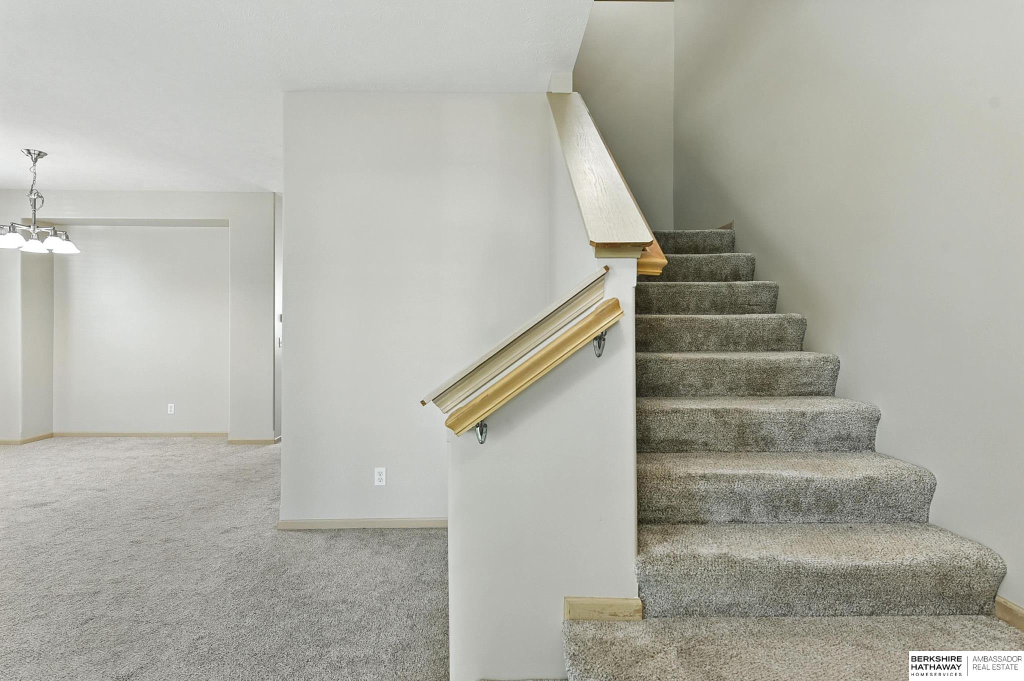 Papillion, Nebraska 68046, United States, 4 Bedrooms Bedrooms, ,3 BathroomsBathrooms,Residential,Active,166693