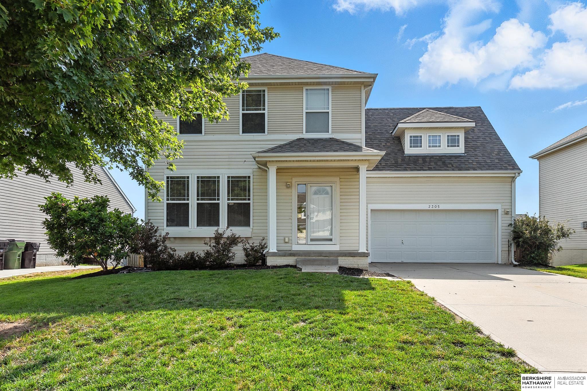 Papillion, Nebraska 68046, United States, 4 Bedrooms Bedrooms, ,3 BathroomsBathrooms,Residential,Active,166693