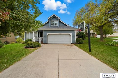 Photo of 17023 Holmes Circle, Omaha, NE 68135 (MLS # 22529711)