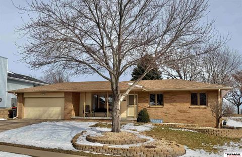 Photo of 450 N 86 Street, Lincoln, NE 68505 (MLS # 22604957)