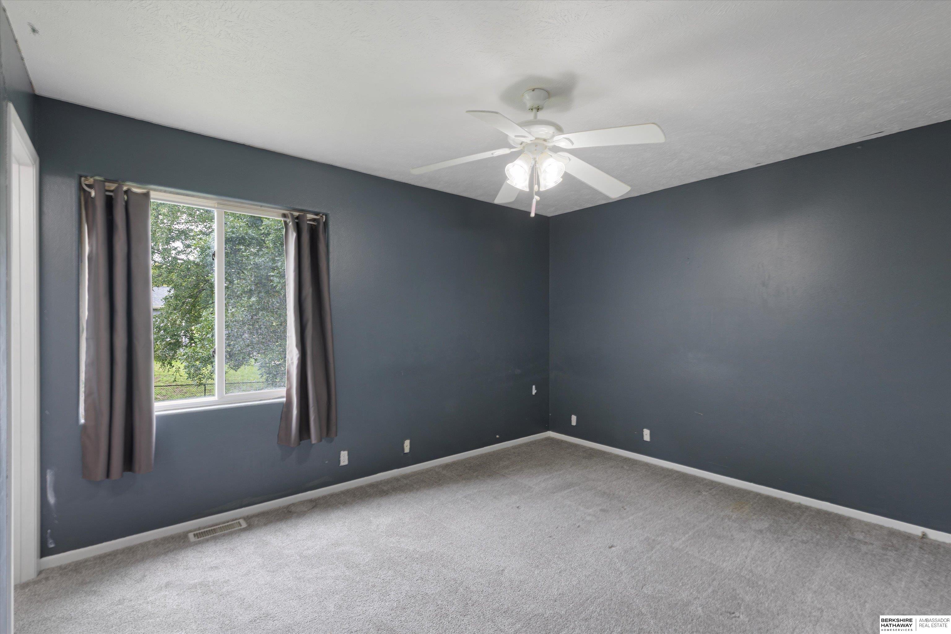 Omaha, Nebraska 68164, United States, 3 Bedrooms Bedrooms, ,2 BathroomsBathrooms,Residential,Active,194986