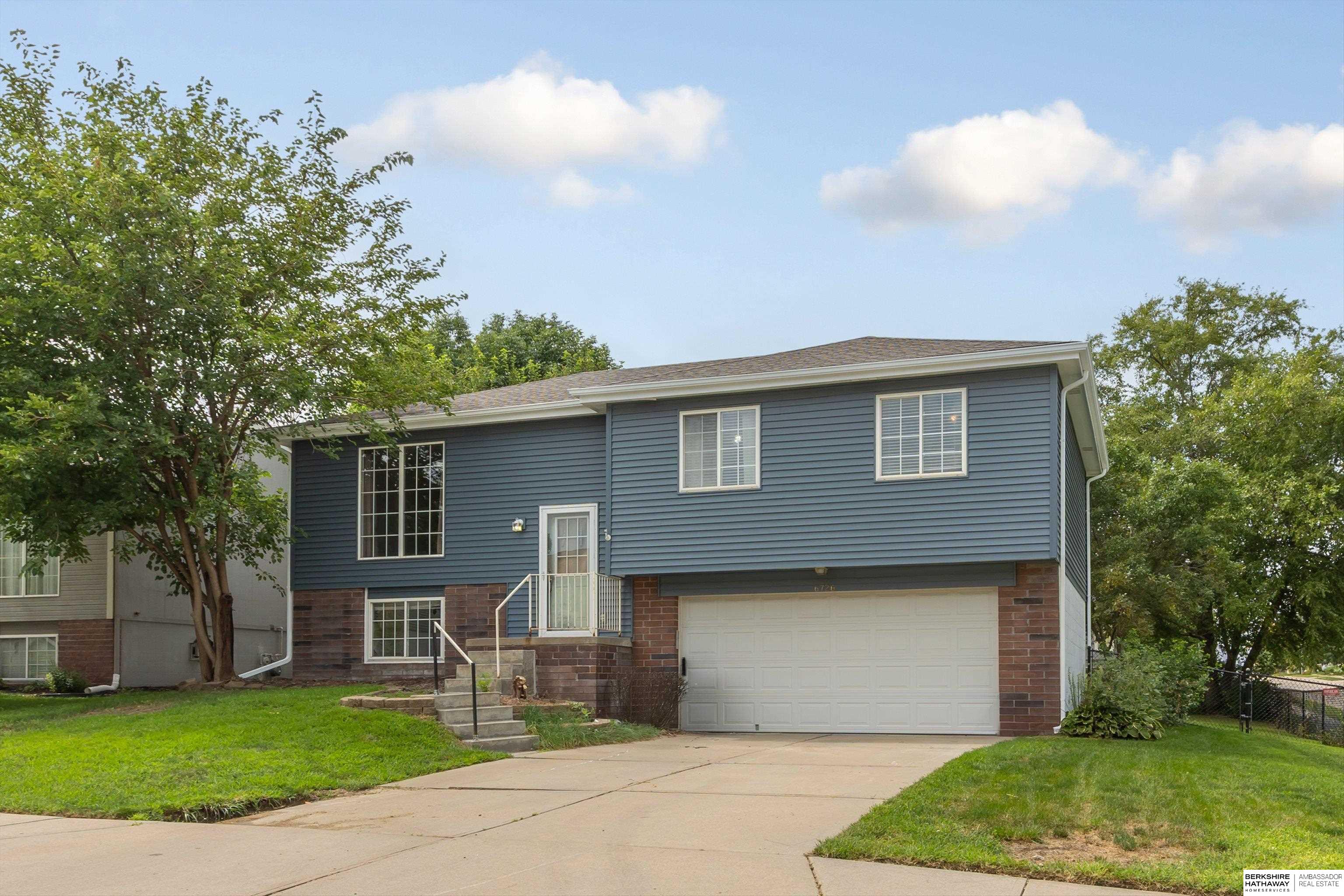 Omaha, Nebraska 68164, United States, 3 Bedrooms Bedrooms, ,2 BathroomsBathrooms,Residential,Active,194986