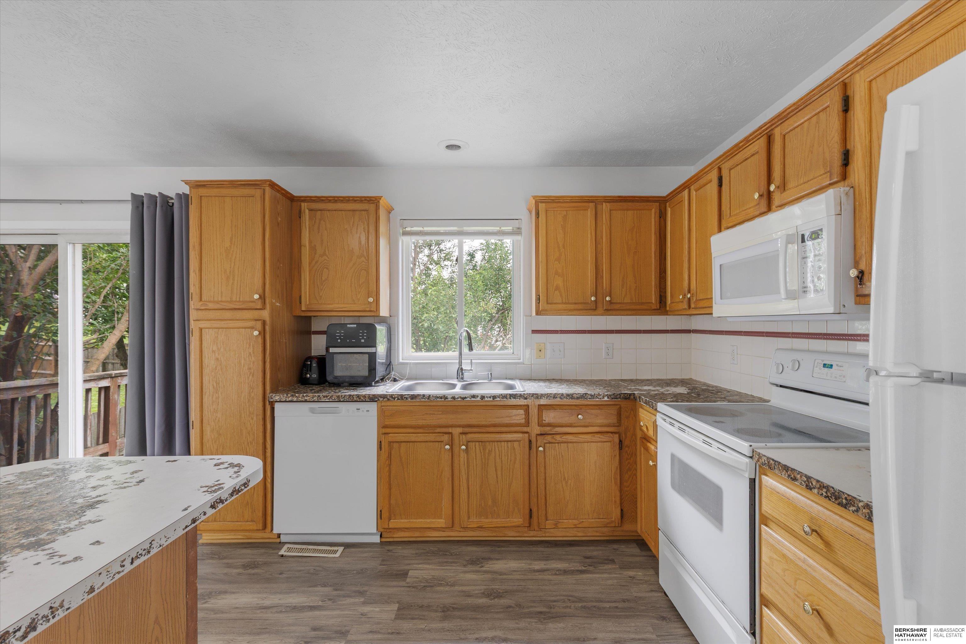 Omaha, Nebraska 68164, United States, 3 Bedrooms Bedrooms, ,2 BathroomsBathrooms,Residential,Active,194986