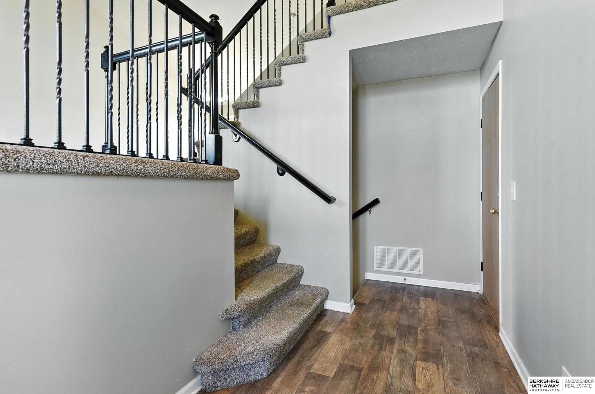 Bellevue, Nebraska 68123, United States, 3 Bedrooms Bedrooms, ,2 BathroomsBathrooms,Residential,Active,192743