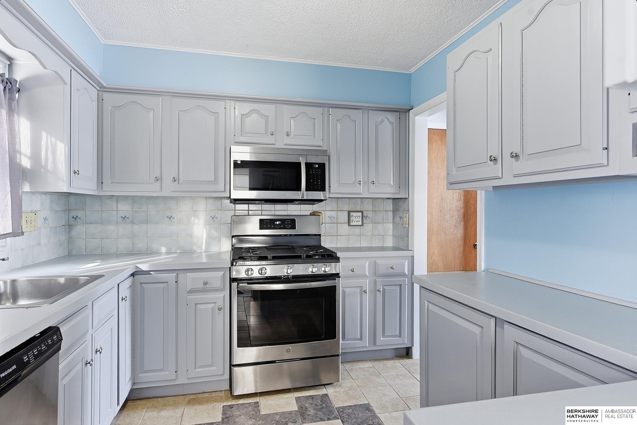 Bellevue, Nebraska 68005, United States, 3 Bedrooms Bedrooms, ,2 BathroomsBathrooms,Residential,Active,251160