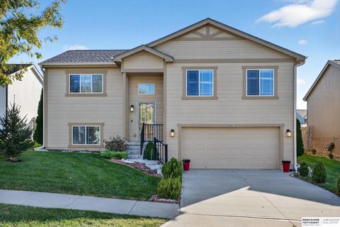 Photo of 16421 Redman Avenue, Omaha, NE 68116 (MLS # 22530905) Photo of 16421 Redman Avenue, Omaha, NE 68116 (MLS # 22530905)