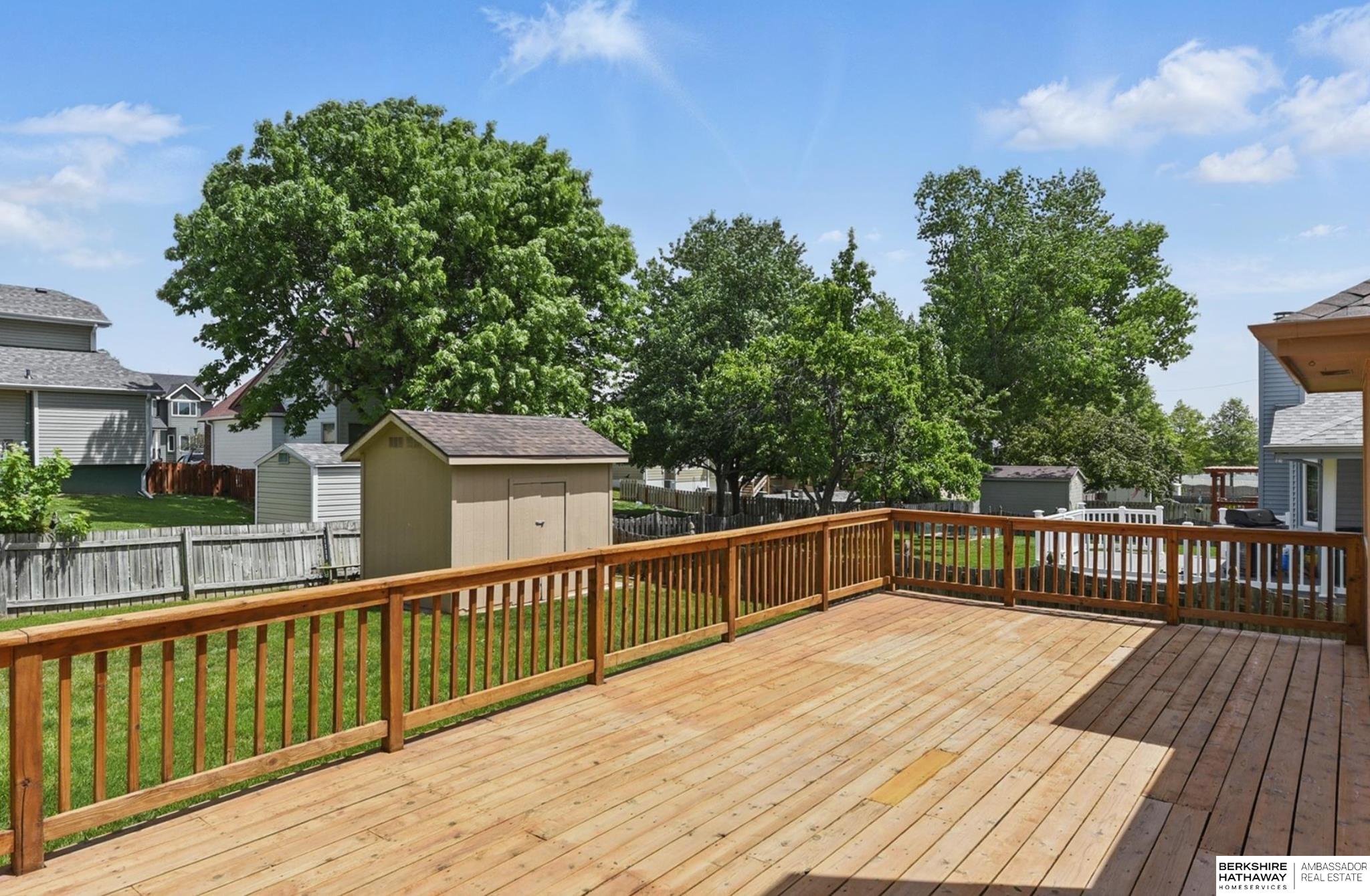 Papillion, Nebraska 68133, United States, 4 Bedrooms Bedrooms, ,3 BathroomsBathrooms,Residential,Pending,132110