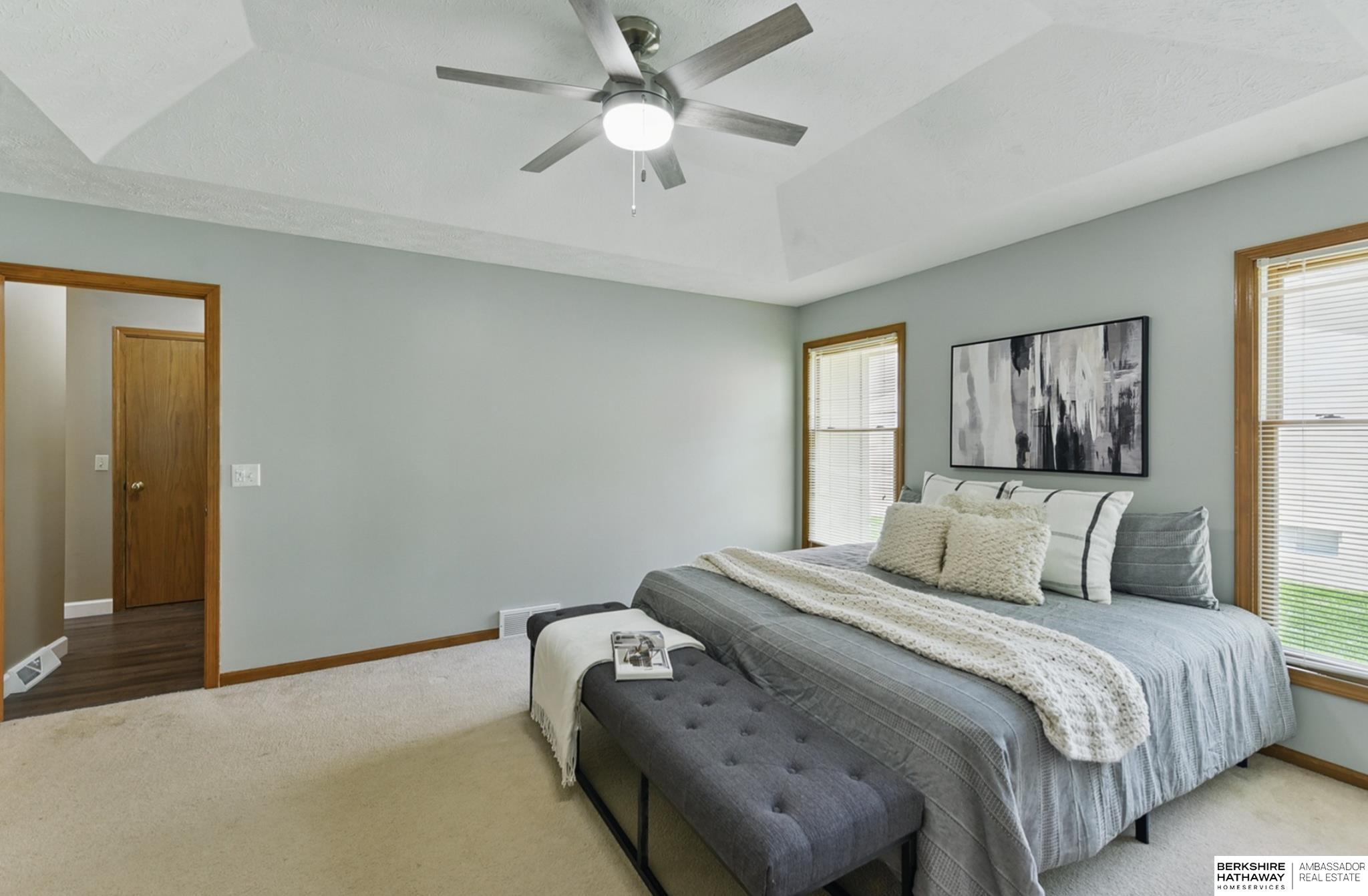 Papillion, Nebraska 68133, United States, 4 Bedrooms Bedrooms, ,3 BathroomsBathrooms,Residential,Pending,132110