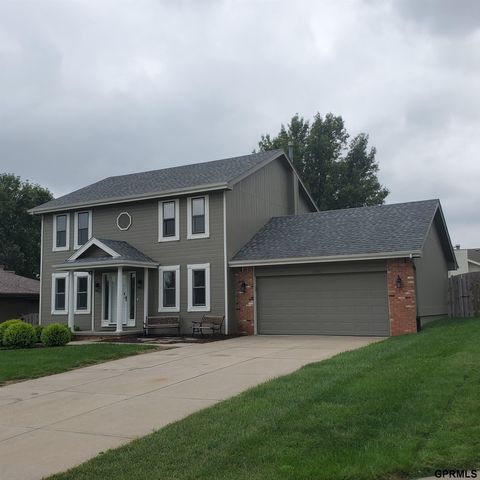 Photo of 17111 Hickory Circle, Omaha, NE 68130 (MLS # 22527191)