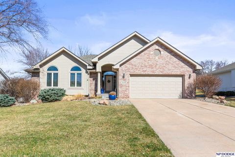 Photo of 17744 Martha Street, Omaha, NE 68130 (MLS # 22606792)