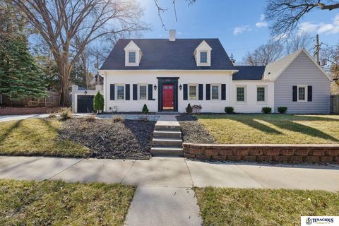 Photo of 2701 Bradfield Drive, Lincoln, NE 68502 (MLS # 22606511)