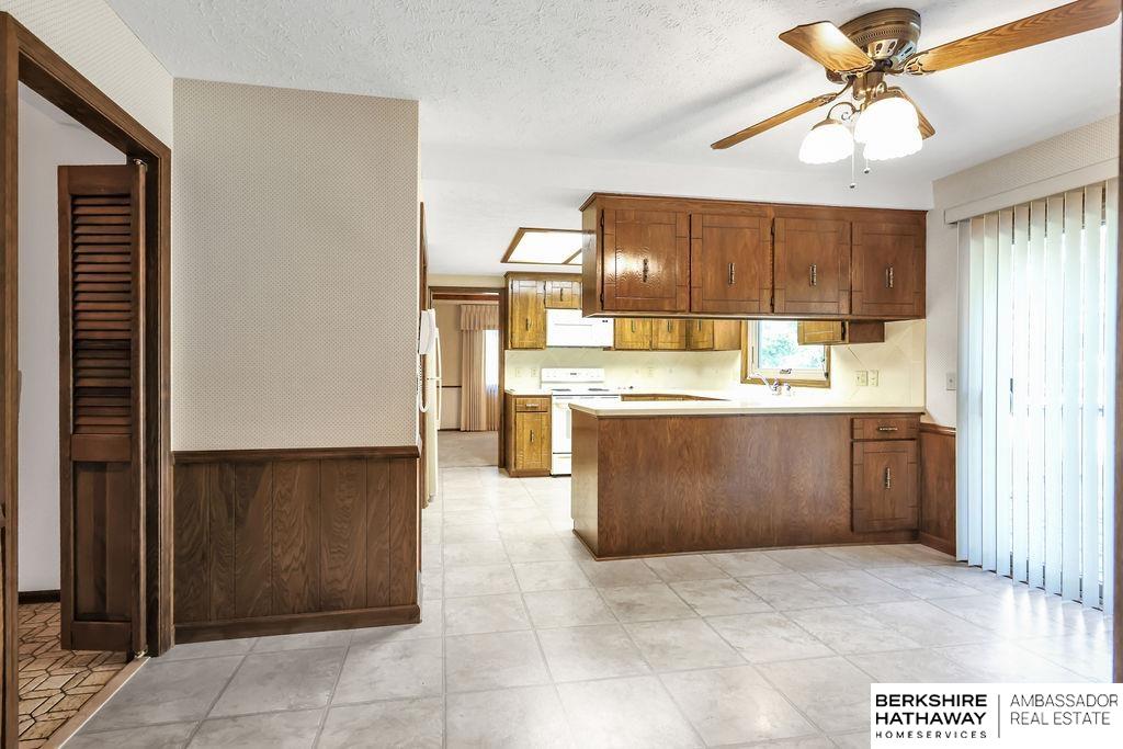 Omaha, Nebraska 68154, United States, 4 Bedrooms Bedrooms, ,3 BathroomsBathrooms,Residential,Active,192026