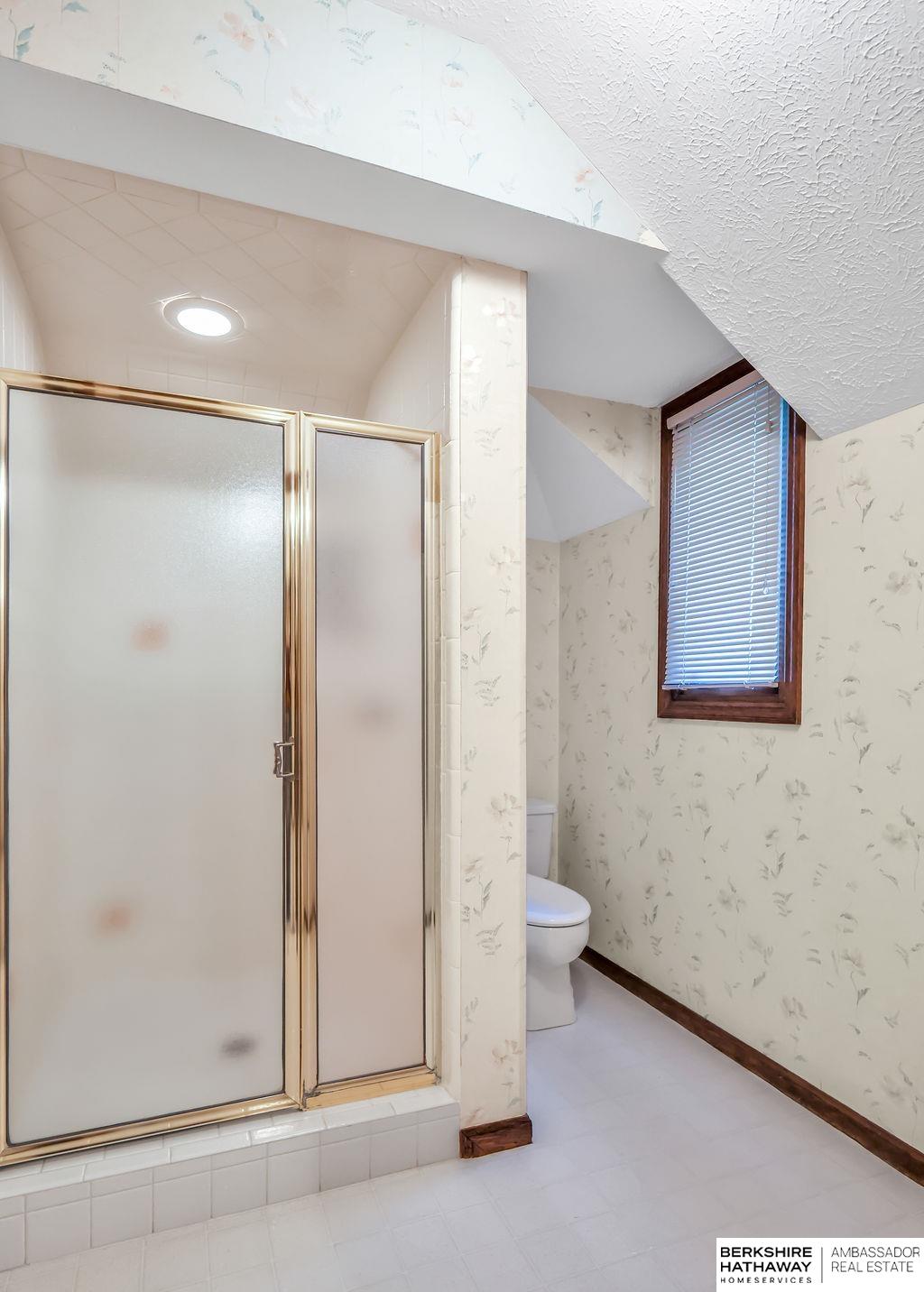 Omaha, Nebraska 68154, United States, 4 Bedrooms Bedrooms, ,3 BathroomsBathrooms,Residential,Active,192026