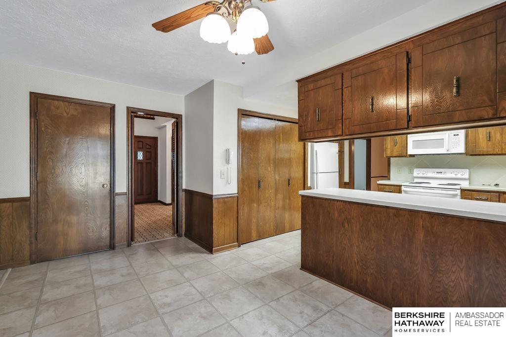 Omaha, Nebraska 68154, United States, 4 Bedrooms Bedrooms, ,3 BathroomsBathrooms,Residential,Active,192026