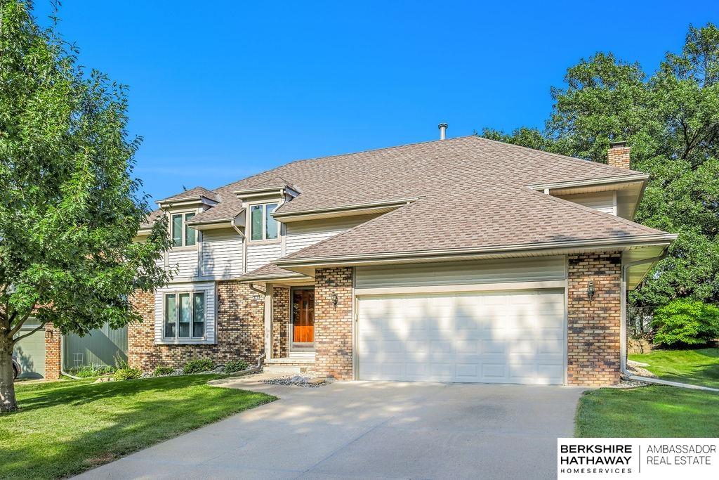 Omaha, Nebraska 68154, United States, 4 Bedrooms Bedrooms, ,3 BathroomsBathrooms,Residential,Active,192026